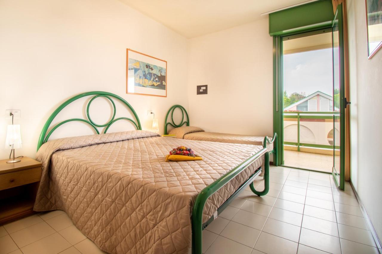 Condominio Croce Del Sud Bibione Buitenkant foto
